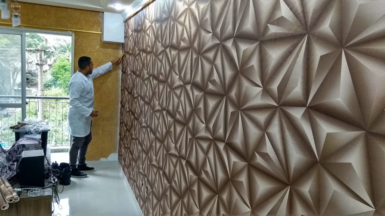 Freitas teaching wallpaper installation for 23 years